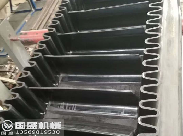 傾角皮帶機(jī) 傾角皮帶機(jī)